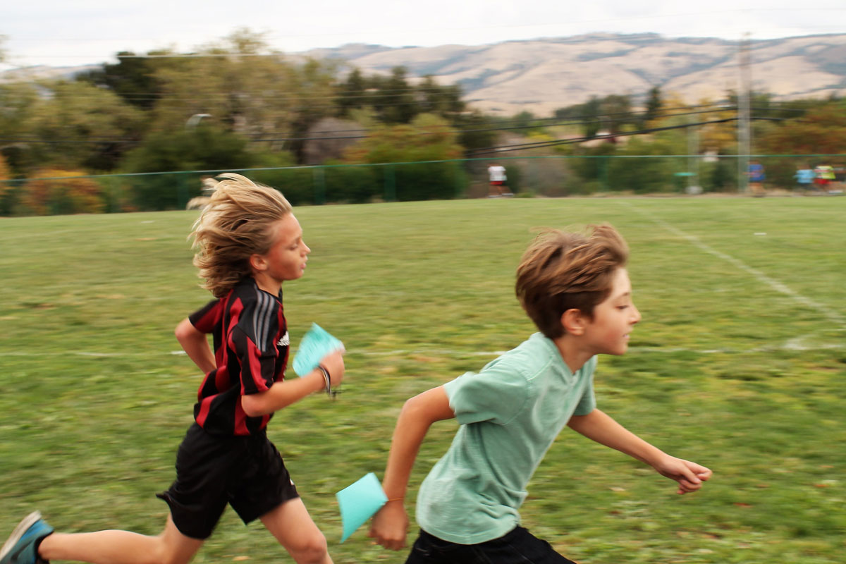 children running